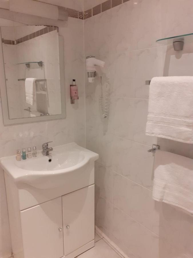Coast 77 B&B Пул Экстерьер фото